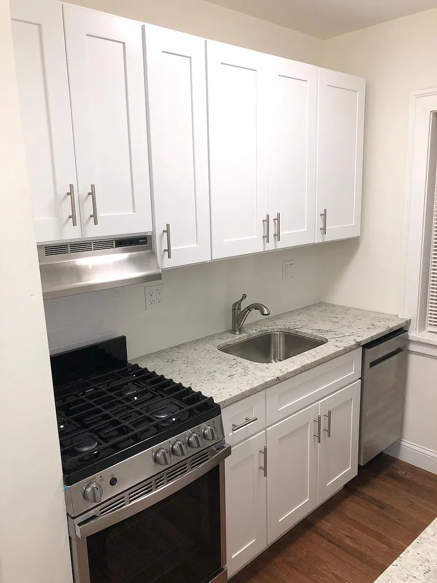 New Kitchen Style - 1320 Chicago