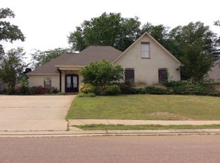 131 Bainbridge Xing, Canton, MS 39046