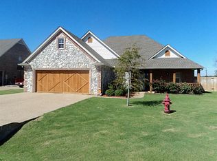 2720 Willow Ridge Cir, Granbury, TX 76049