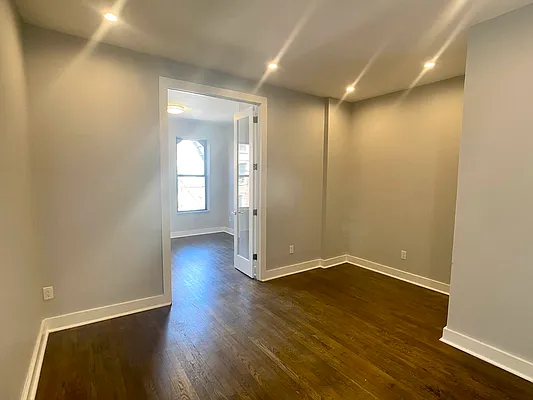 Rented by Tourma Realty LLC | media 6