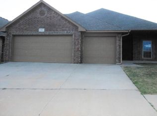 17613 Pond Walk Ct, Edmond, OK 73012