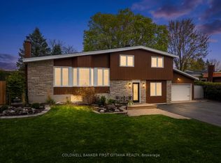 14 Cramer Dr, Ottawa, ON K2H5X4
