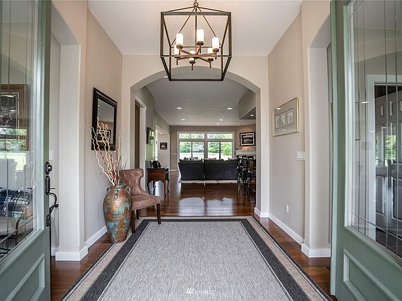 4th image of 6532 Troon Ln SE