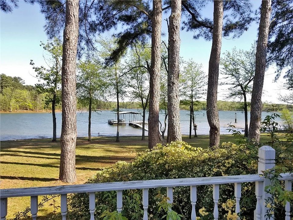 View of Lake from front lower deck