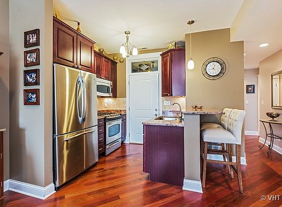5th image of 1910 N Washtenaw Ave APT 1