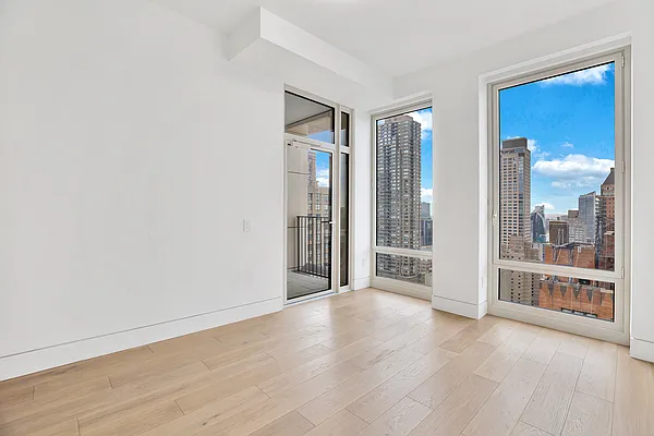 Rented by New York Residence | media 16