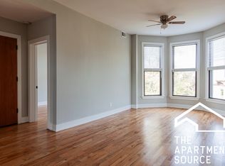 620 W Oakdale Ave #1, Chicago, IL 60657