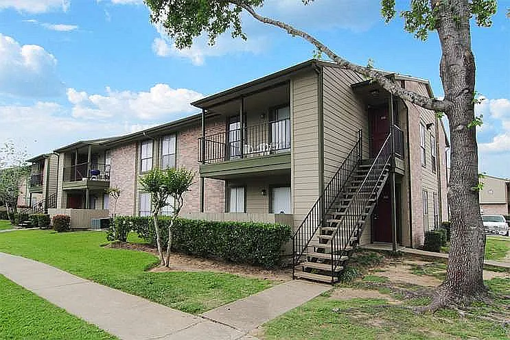Green Arbor Apartments