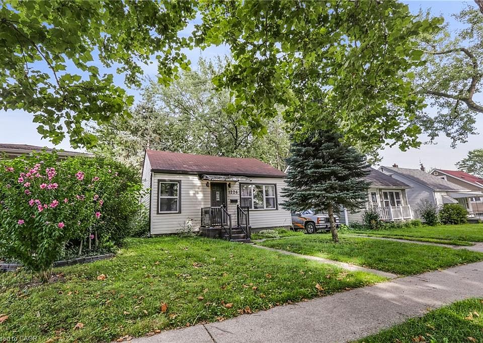 1st image of 1226 Wigle Ave