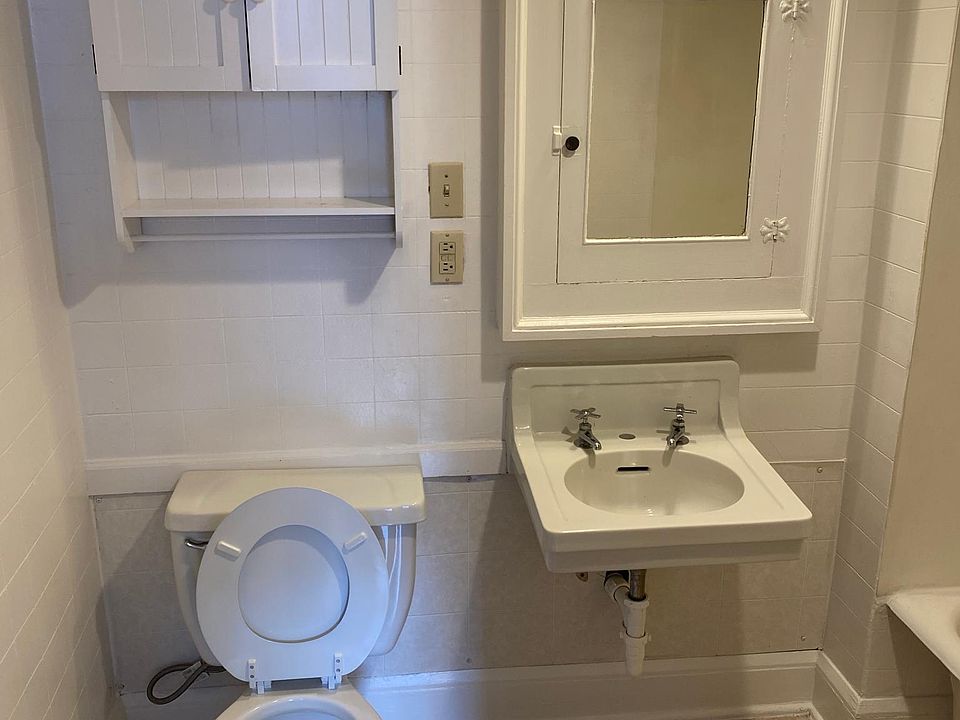 107 E Main St Kirksville, MO Zillow Apartments for Rent in Kirksville