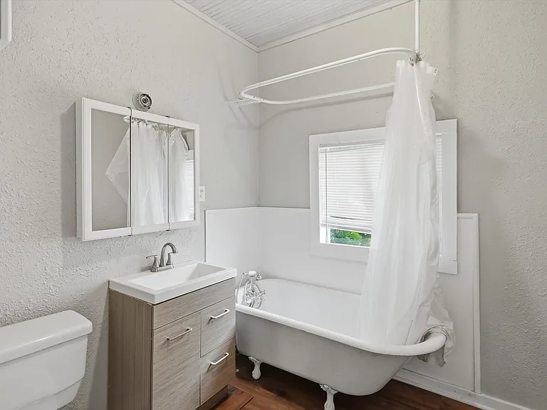 411 Poindexter Ave — Photo 19