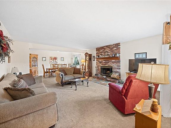 4th image of 9028 Portage Pointe Dr APT C