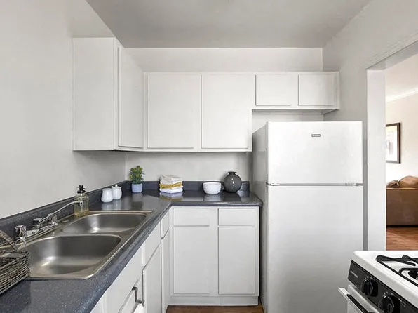 Wyvernwood Garden Apartments