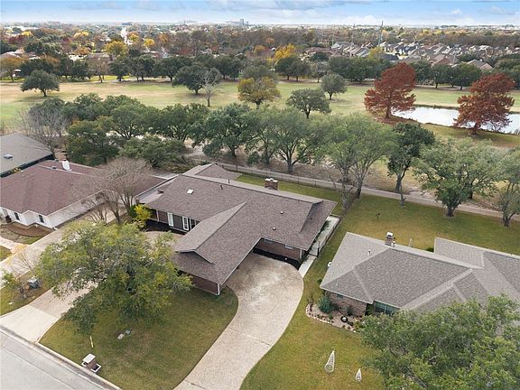 3rd image of 2354 W Briargate Dr