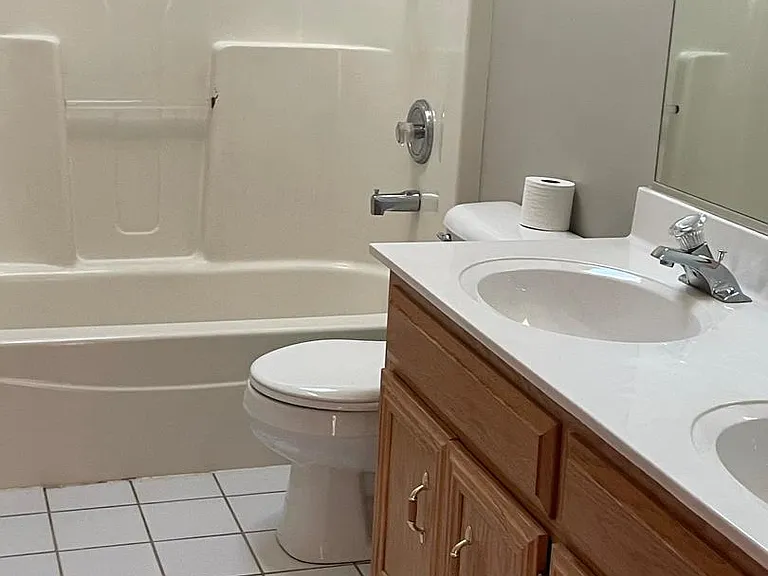 13356 Vicarage Dr — Photo 22