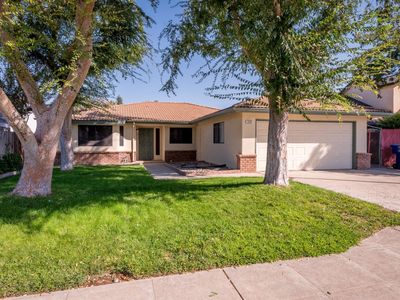 1335 Dakota Ave, Clovis, CA, 93612