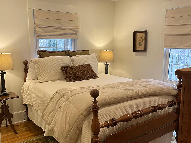 315 Circle Ln — Photo 13