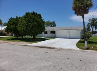 520 71st St, Holmes Beach, FL 34217