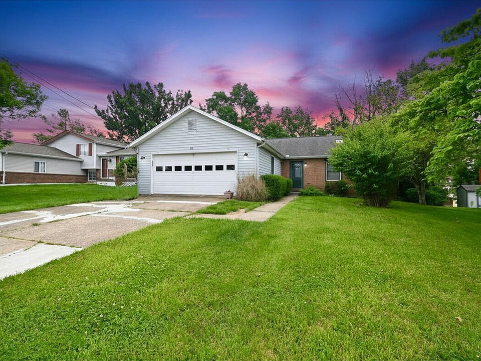 1st image of 29 W Cobblestone Ct