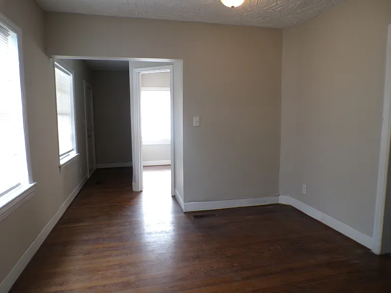 2520 Avenue L #A — Photo 6