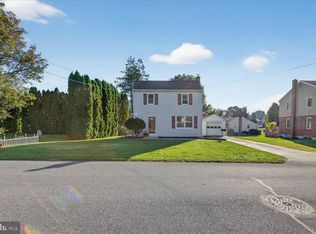 115 Redwood Dr, Lancaster, PA 17603