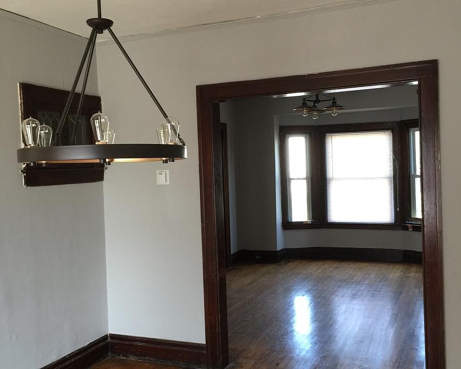 1st image of 825 Vinewood St