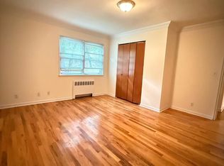 (Undisclosed Address), Irvington, NY 10533