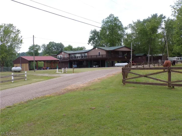 86 Wilderness Valley Rd, Davisville, WV 26142