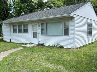 1 Dora Dr, Cahokia, IL 62206