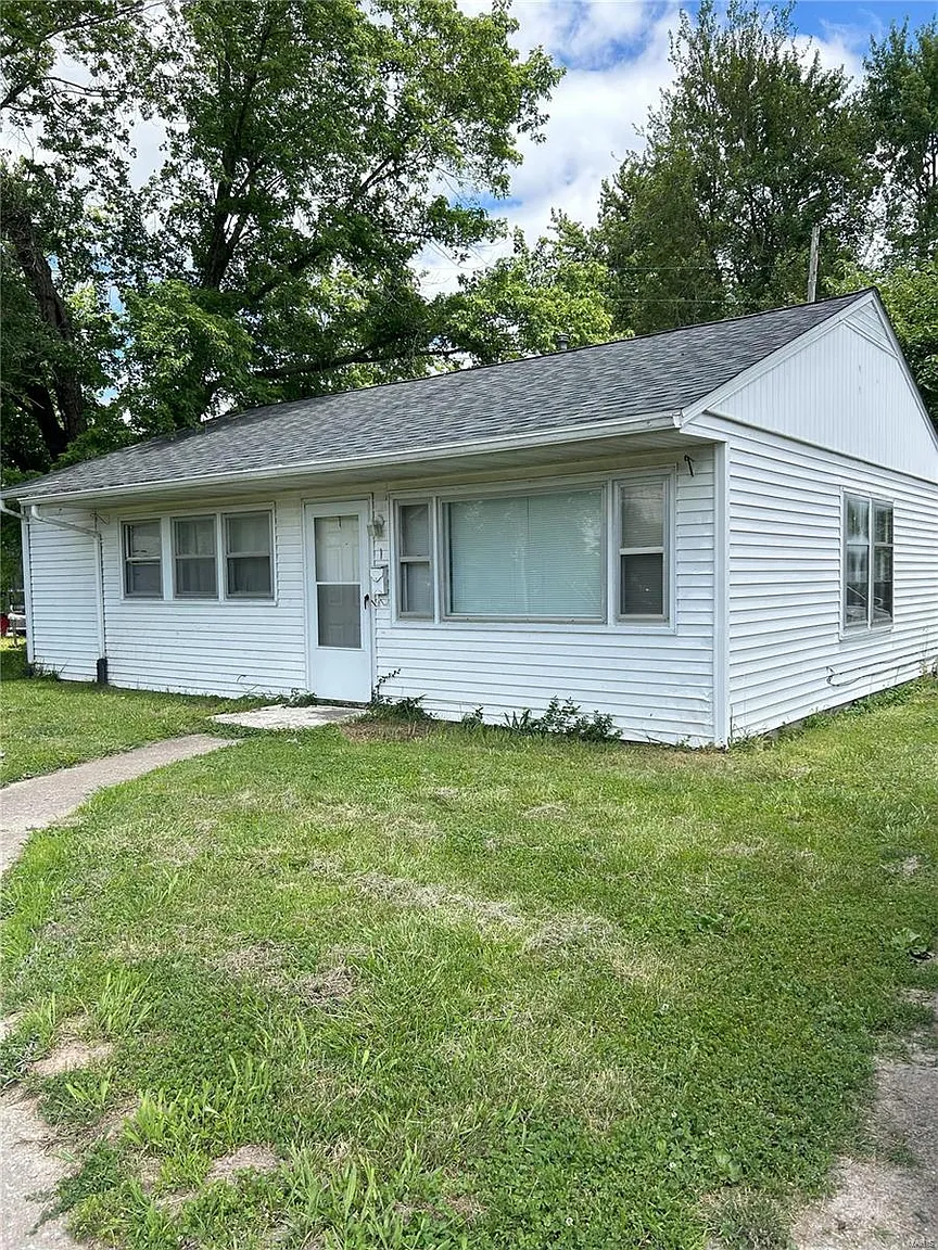 1 Dora Dr photo 1