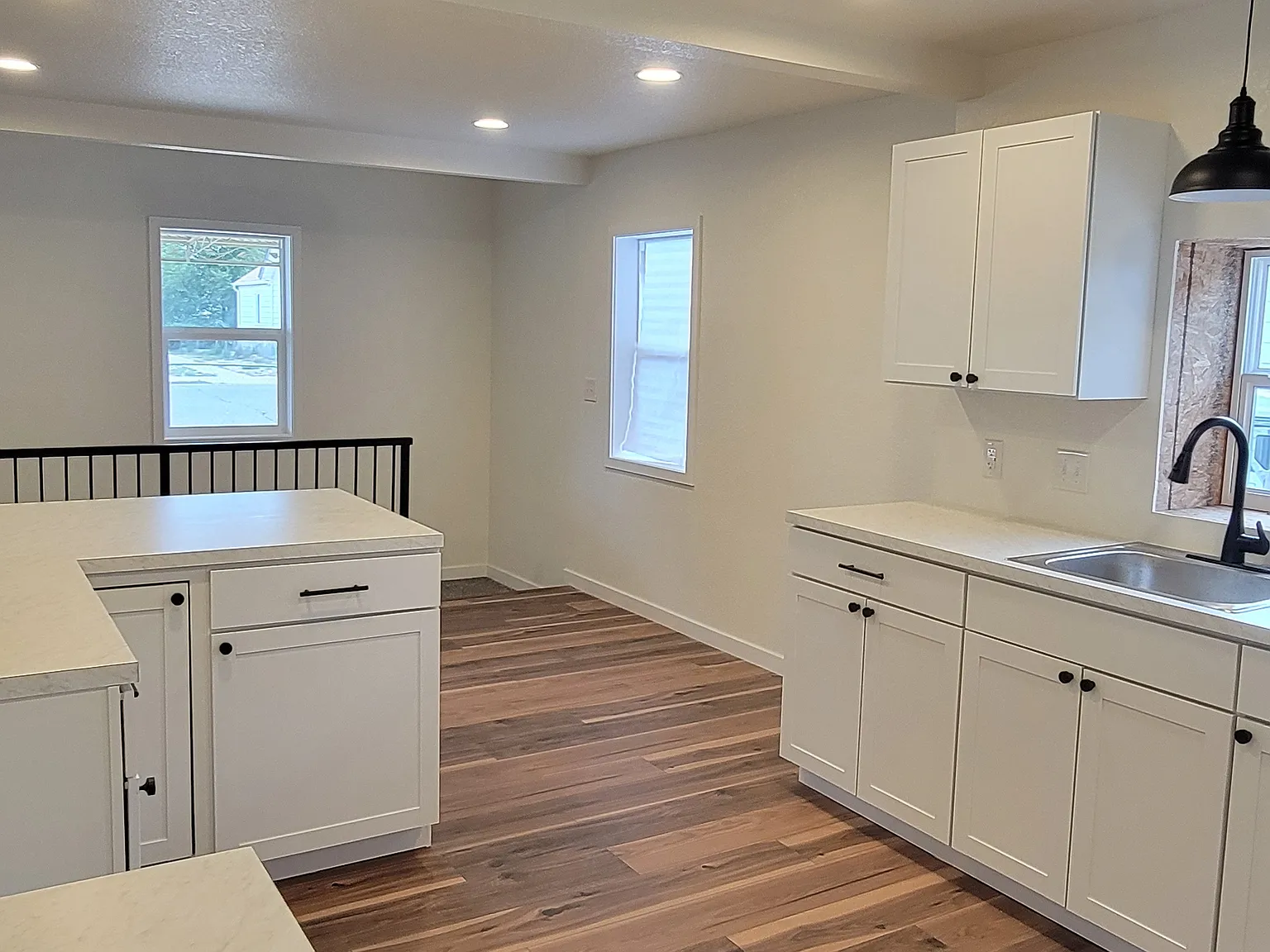 3 bed, 1464 sqft, $2,600 — Photo 1
