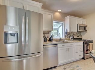 93 Edinburgh Rd, Middletown, NY 10941