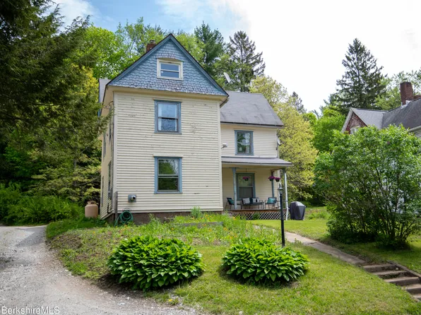 26 High St, West Stockbridge, MA 01266