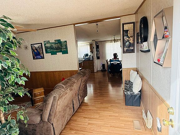 3rd image of 3776 Park Way