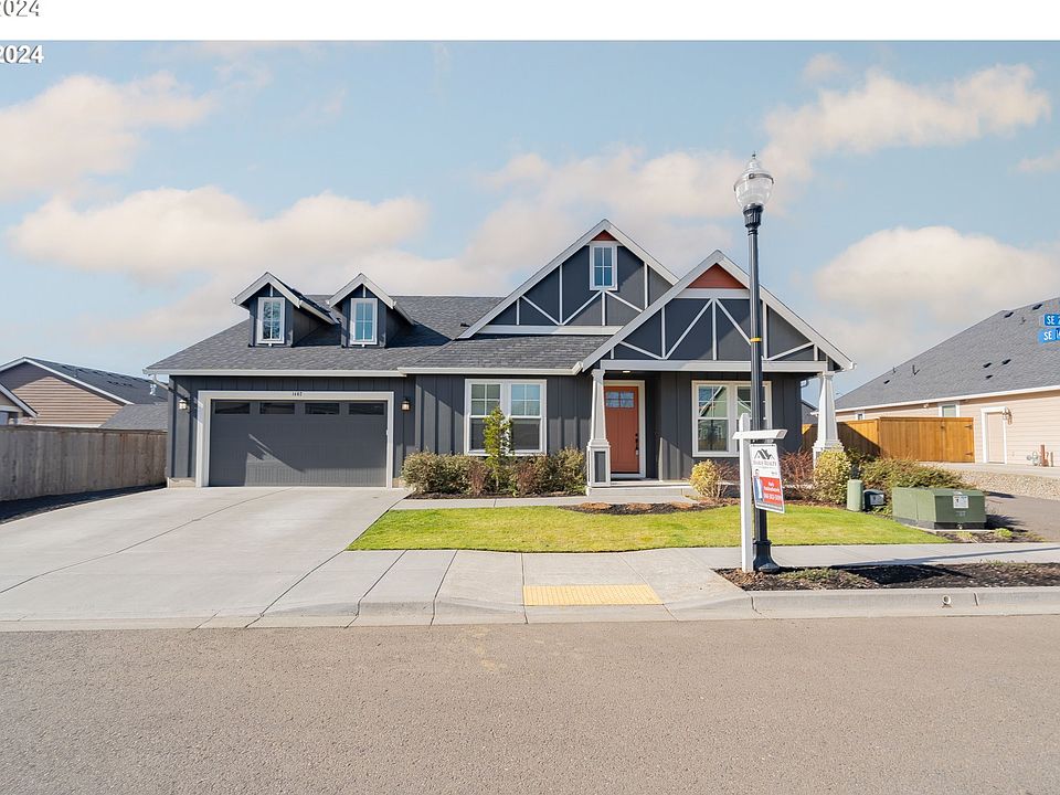 1st image of 1402 SE 21st Ave