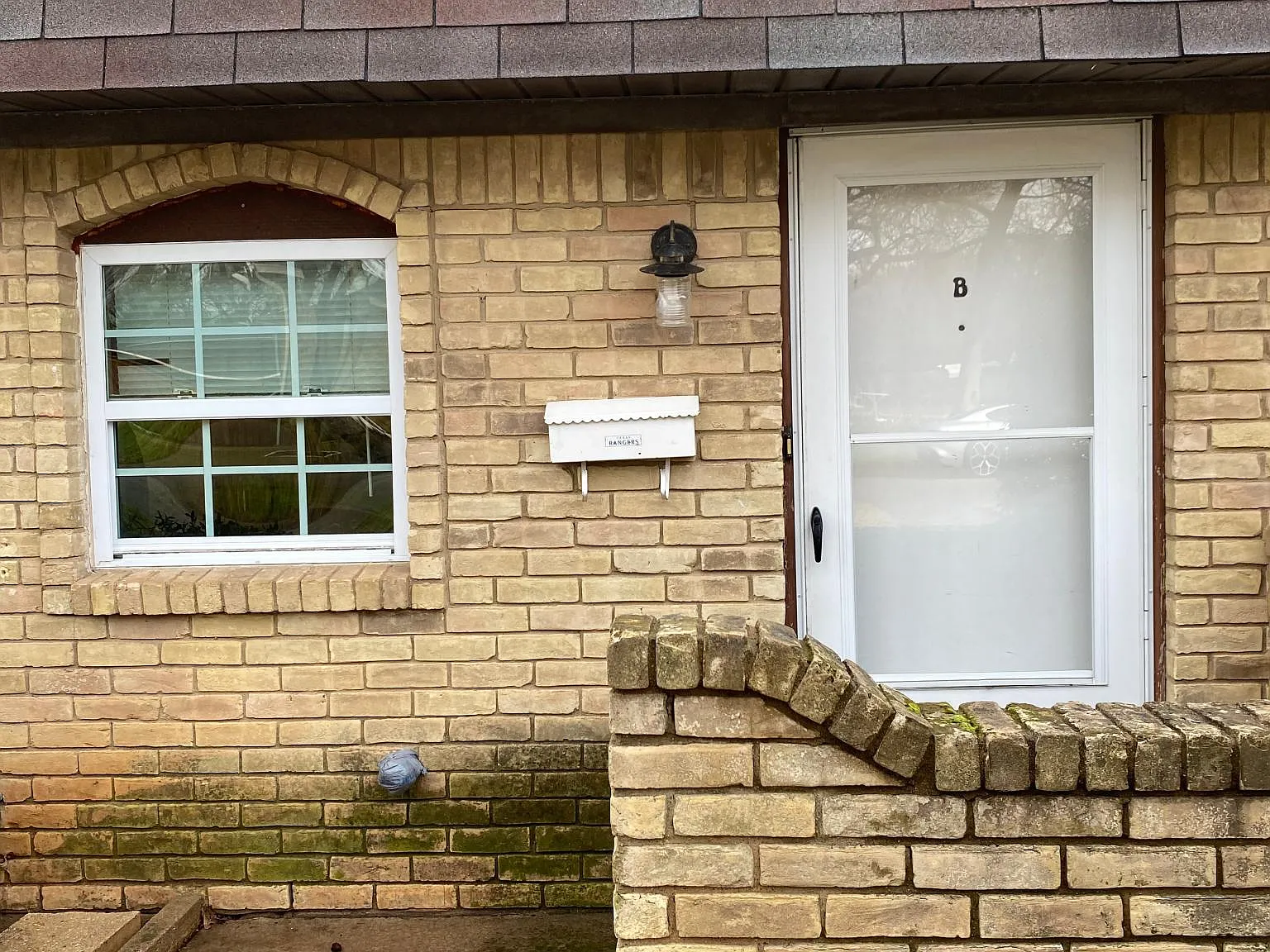 7608 Bridges Ave — Photo 4