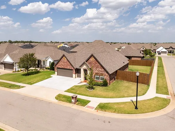 300 Bray Ln, Yukon, OK 73099