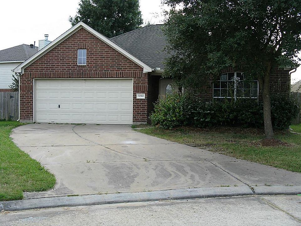 1st image of 32502 Rosella Ln