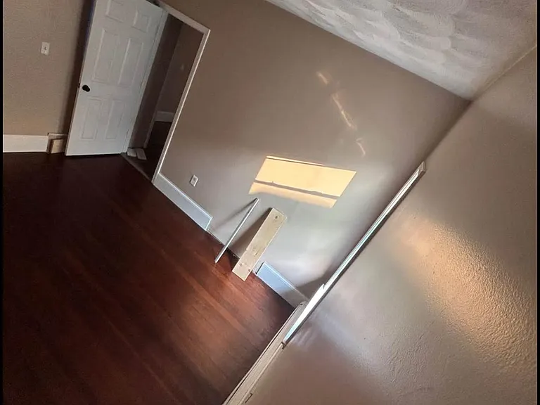 118 Donelson St — Photo 1