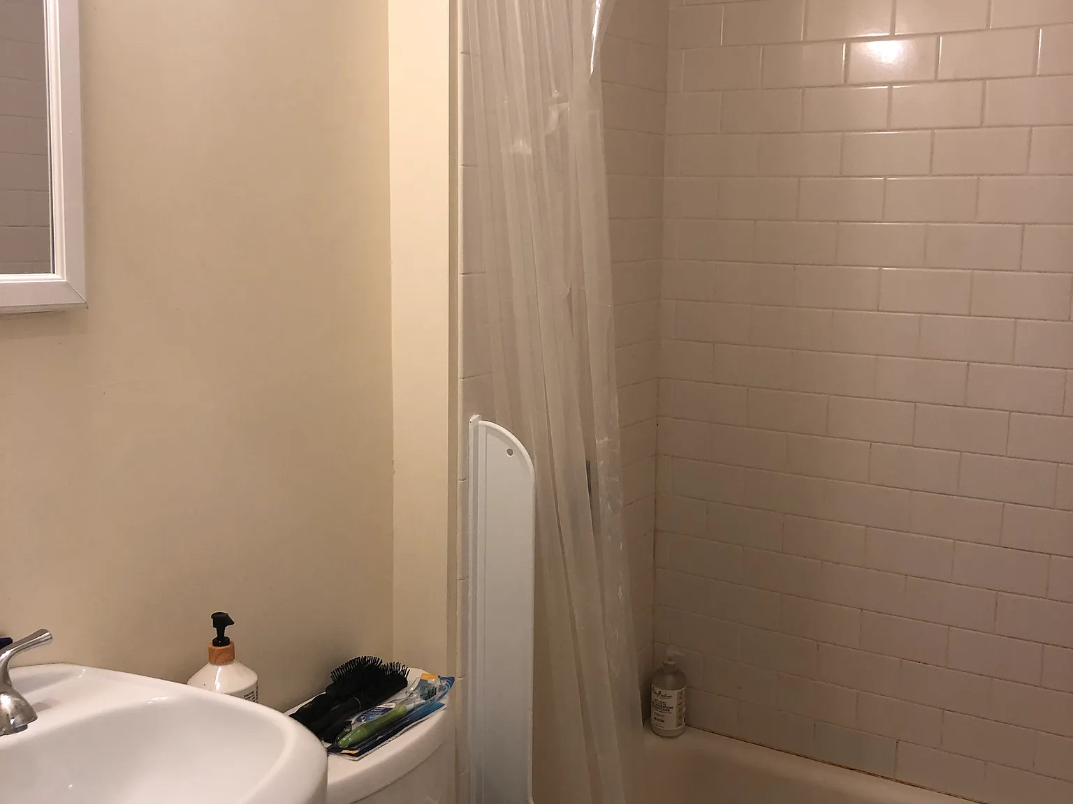 3 bed, 9999 sqft, $5,200 — Photo 4