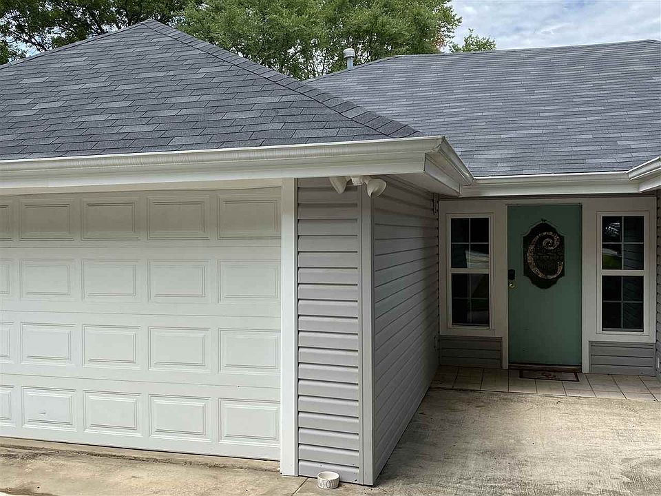 1st image of 10 Rhonda Cir