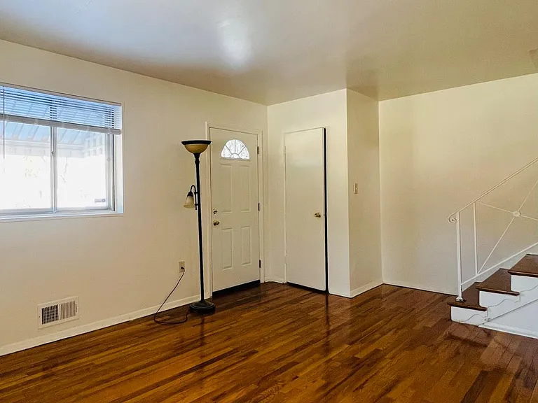 4901 Fitch Pl NE — Photo 6