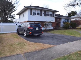 3149 Easthill Dr, Bethlehem, PA 18017