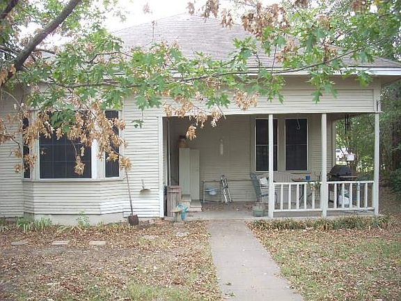4th image of 725 Davis St N