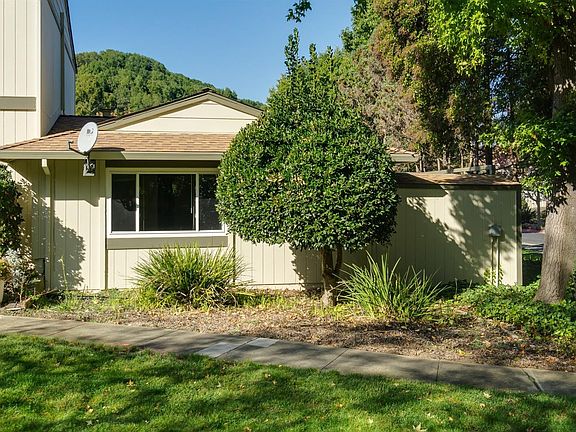 3rd image of 36 Oliva Dr #A