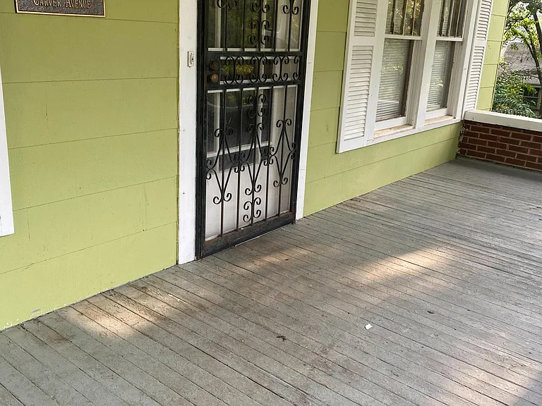 3515 Carver Ave SW — Photo 6