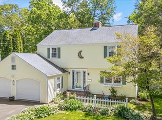 18 Hillcrest Rd, Manchester, CT 06040