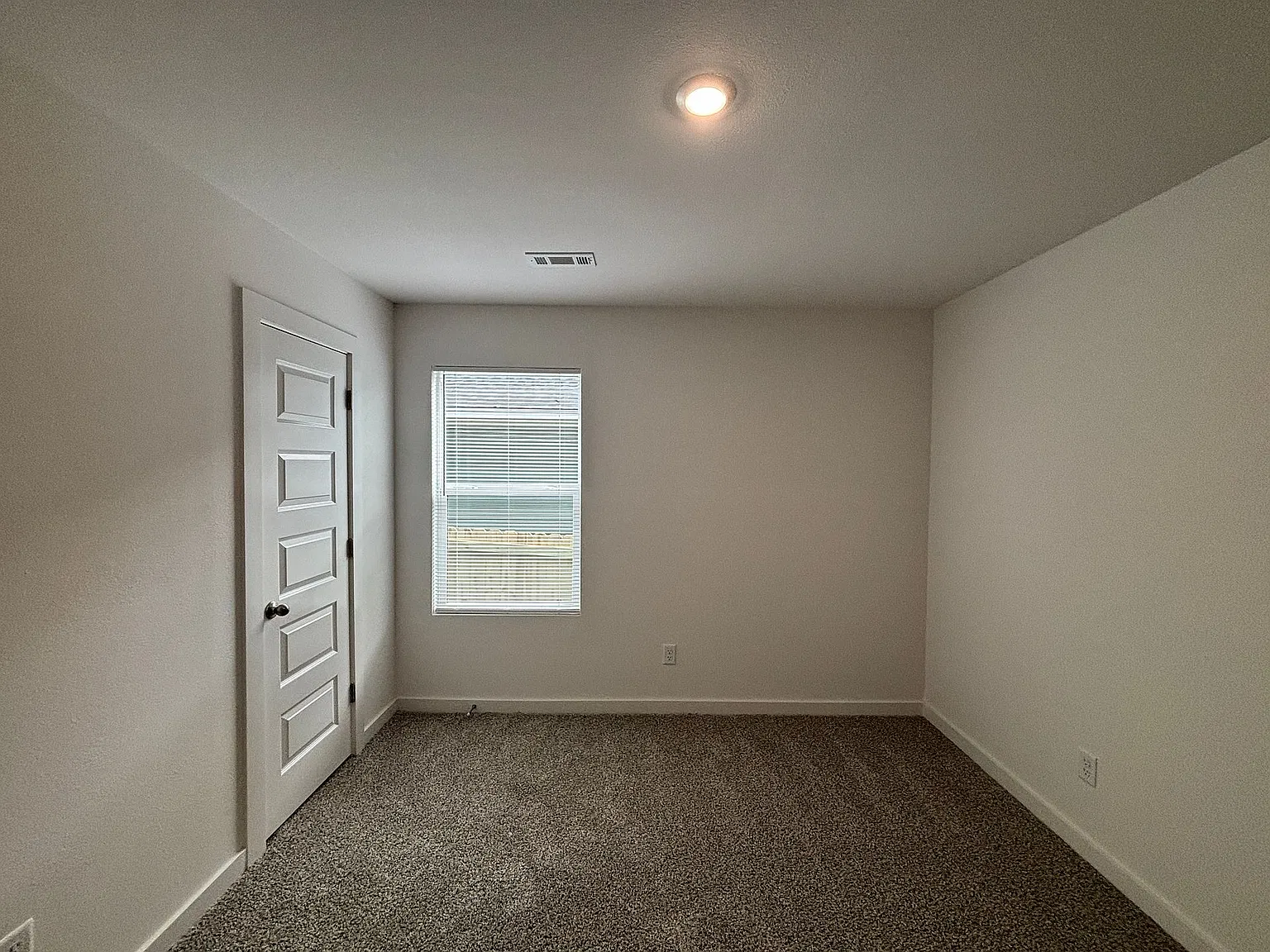 8606 Oxford Valley Dr — Photo 4