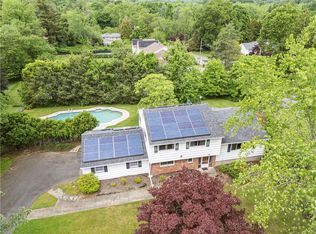 13 Bridle Rd, Spring Valley, NY 10977