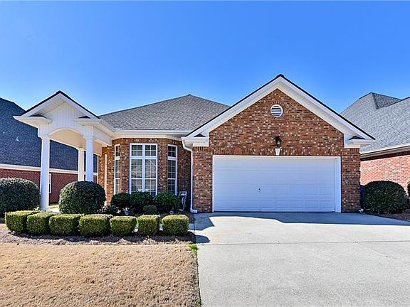3rd image of 684 Valley Glen Dr